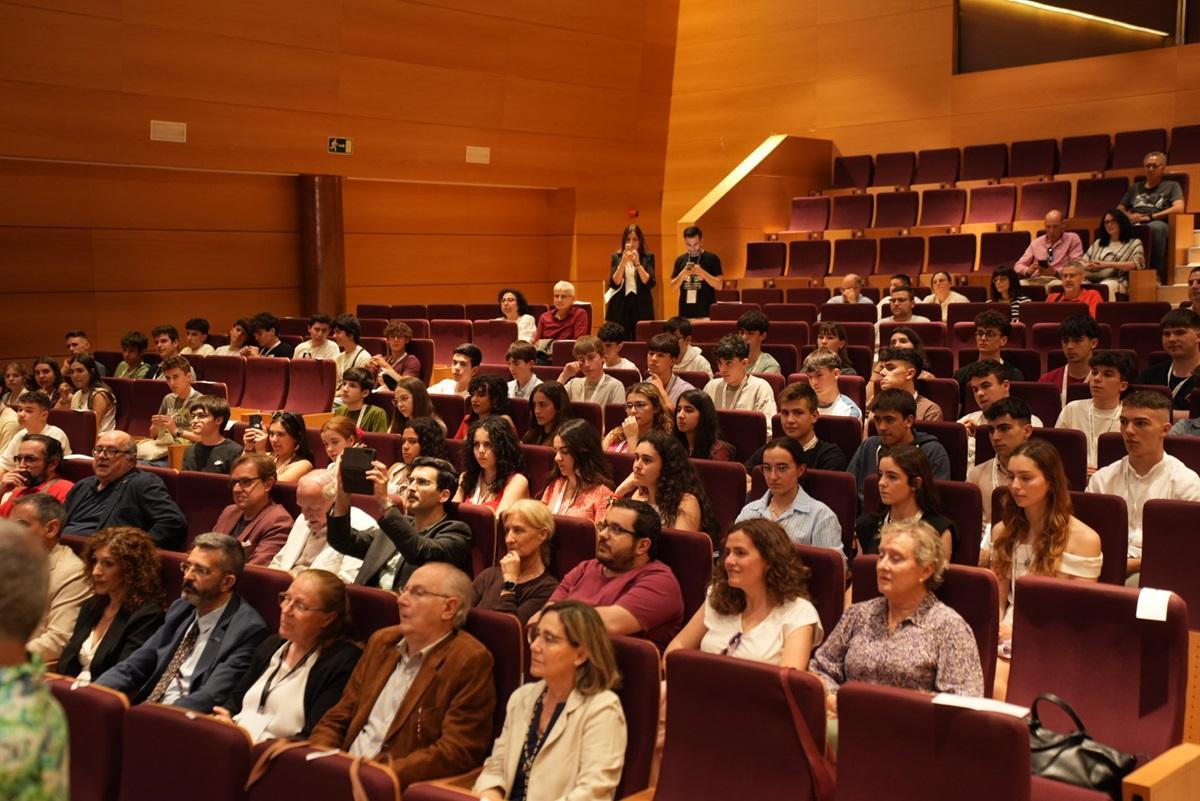 Participantes en la Olimpiada Española de Química que se celebra en Córdoba.