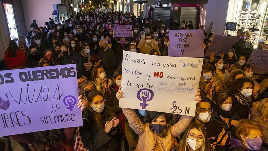 Manifestación en Córdoba por el 25N: a qué hora comienza y de dónde parte