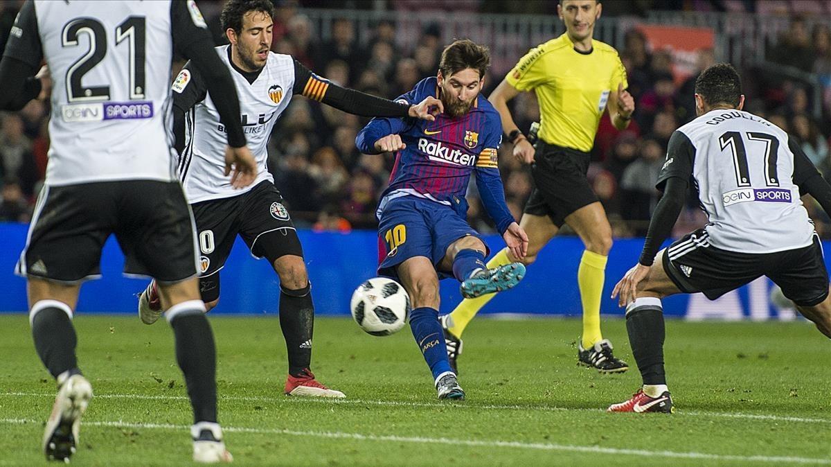 Messi, ante el Valencia.