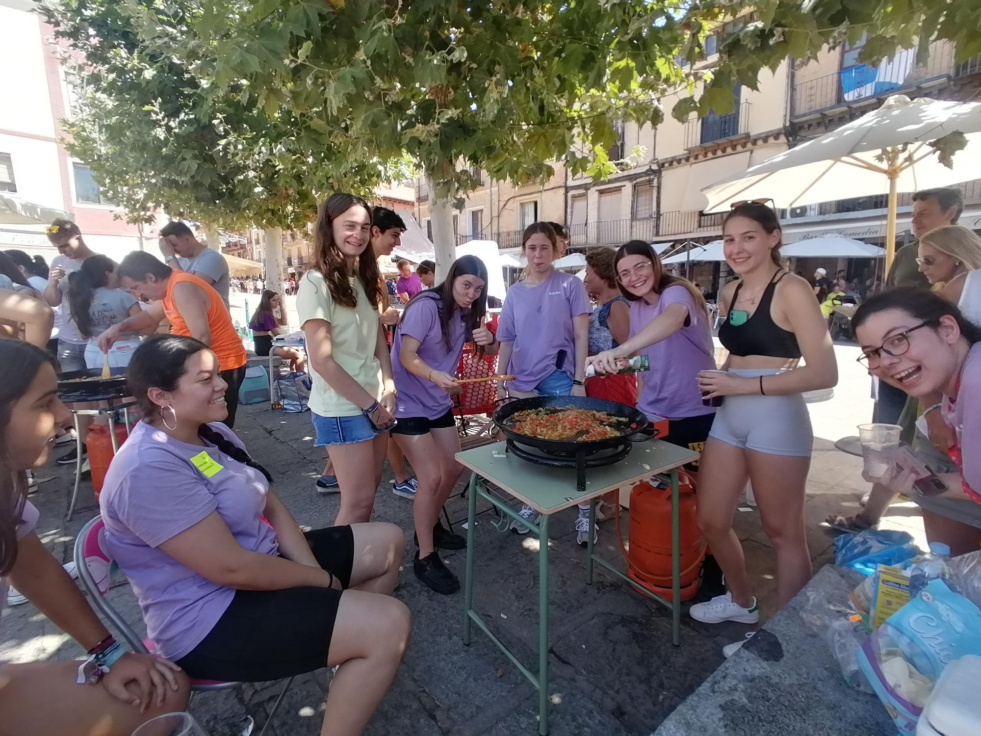 GALERÍA | Las peñas aportan sabor a las fiestas de Toro