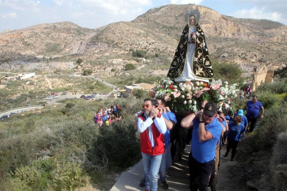 Subida de la Virgen de la Soledad al Calvario