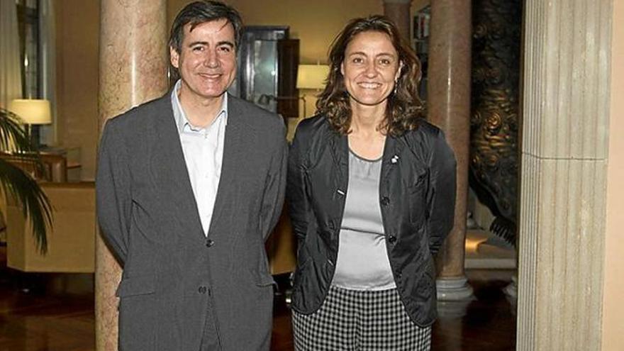 L&#039;alcalde, Xavier Fonollosa, i la presidenta de la Diputació, Mercè Conesa