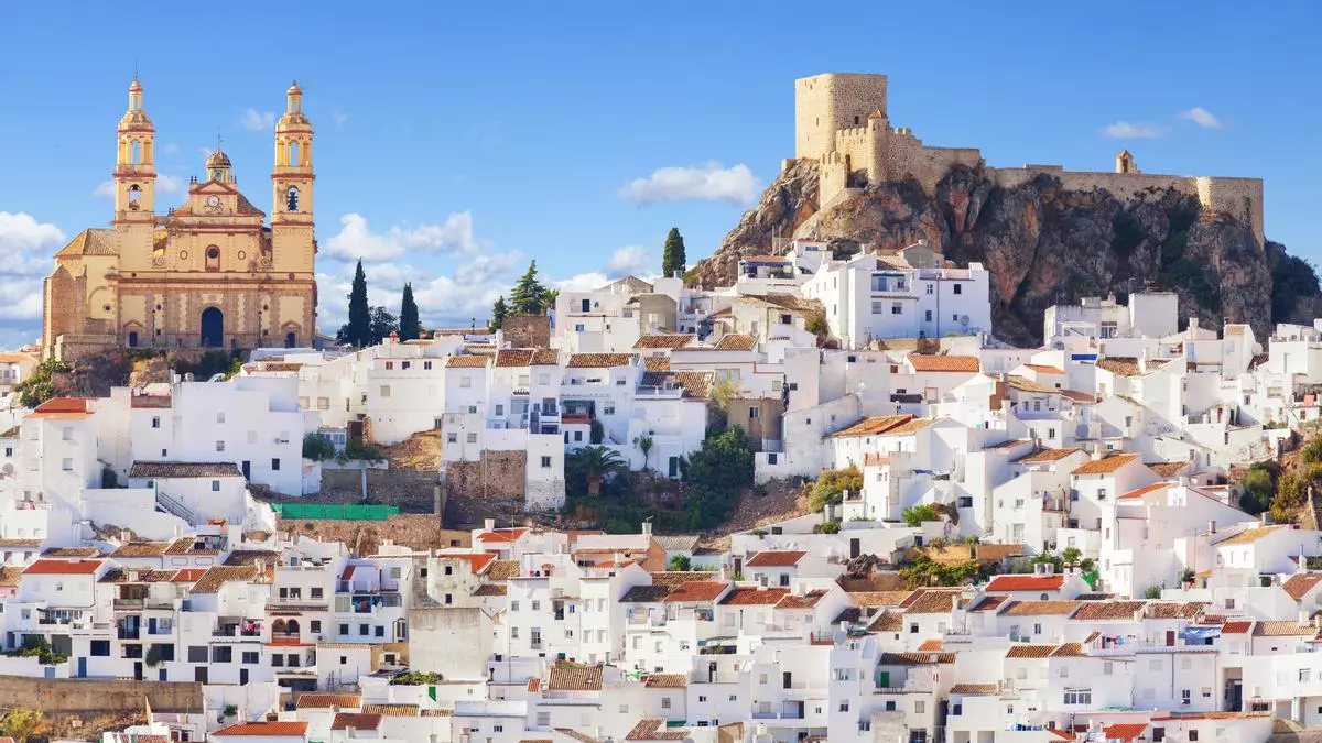 Parece el norte de España, pero está en Andalucía: el pueblo blanco que, cuando nieva, se convierte en una escapada invernal perfecta