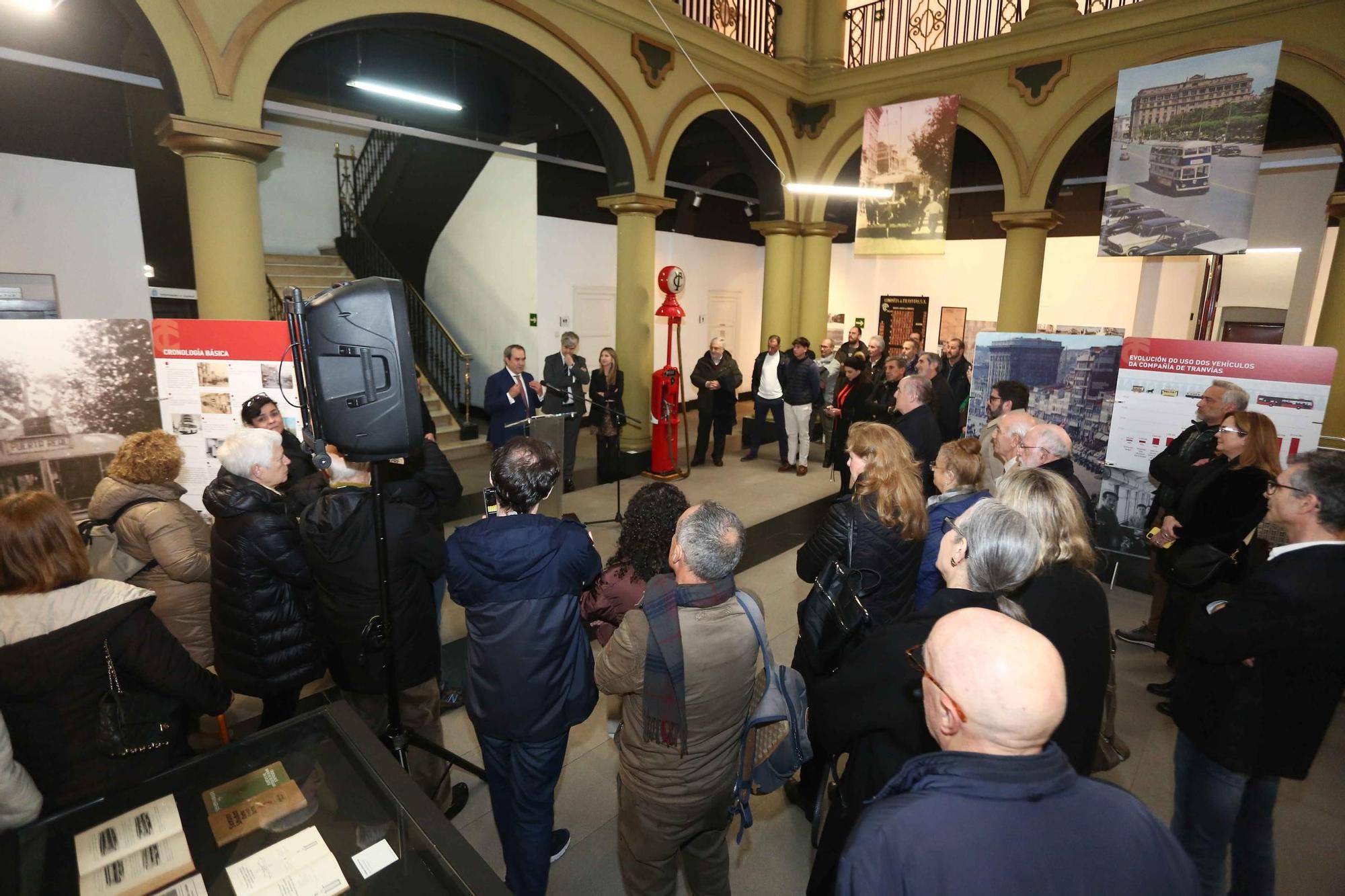 La Compañía de Tranvías inaugura la exposición por sus 120 años de historia