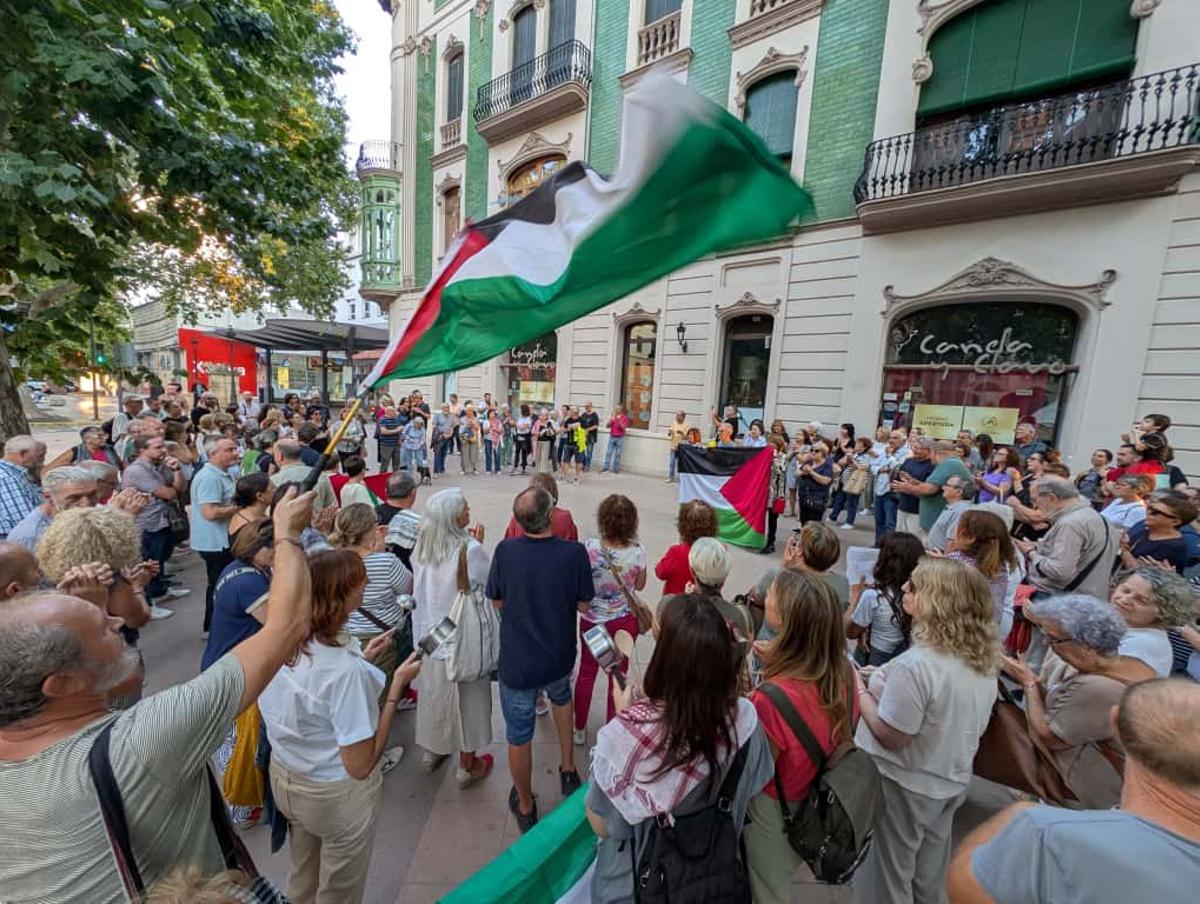 Protesta por la detención de la flotilla por Gaza en Xàtiva.