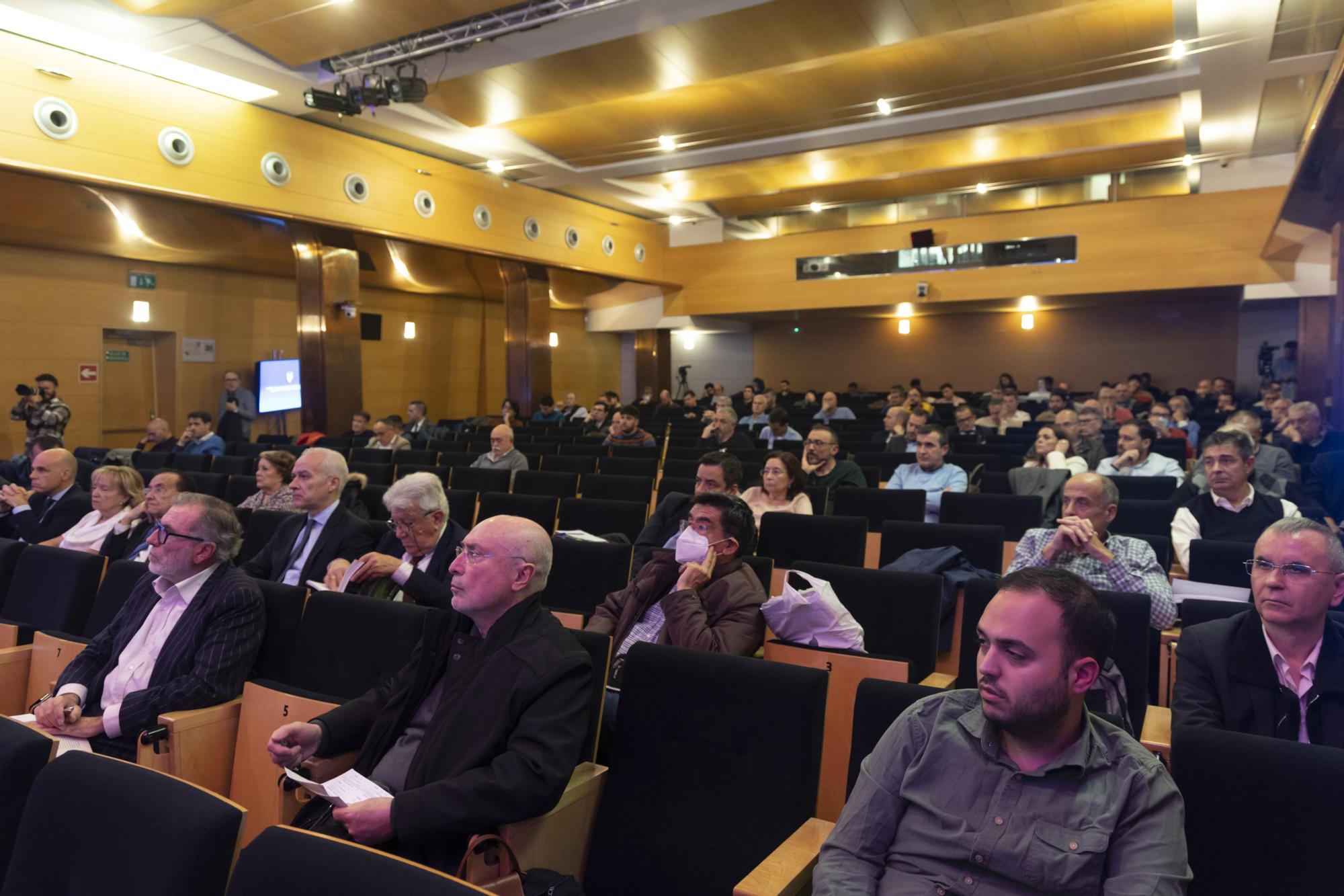 La Junta General de Accionistas del Levante UD, en imágenes