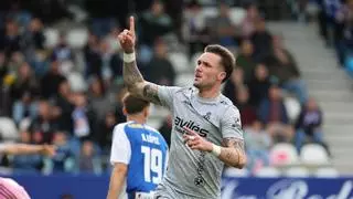 El Avilés empieza a quedarse sin red: dura derrota ante la Ponferradina (3-1)