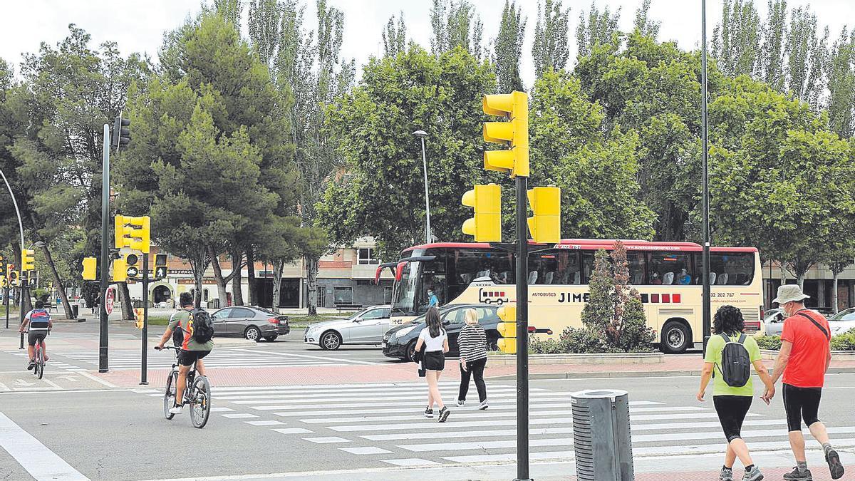 Semáforos adaptados para personas con discapacidad visual en Valle de Broto con Gómez de Avellaneda.