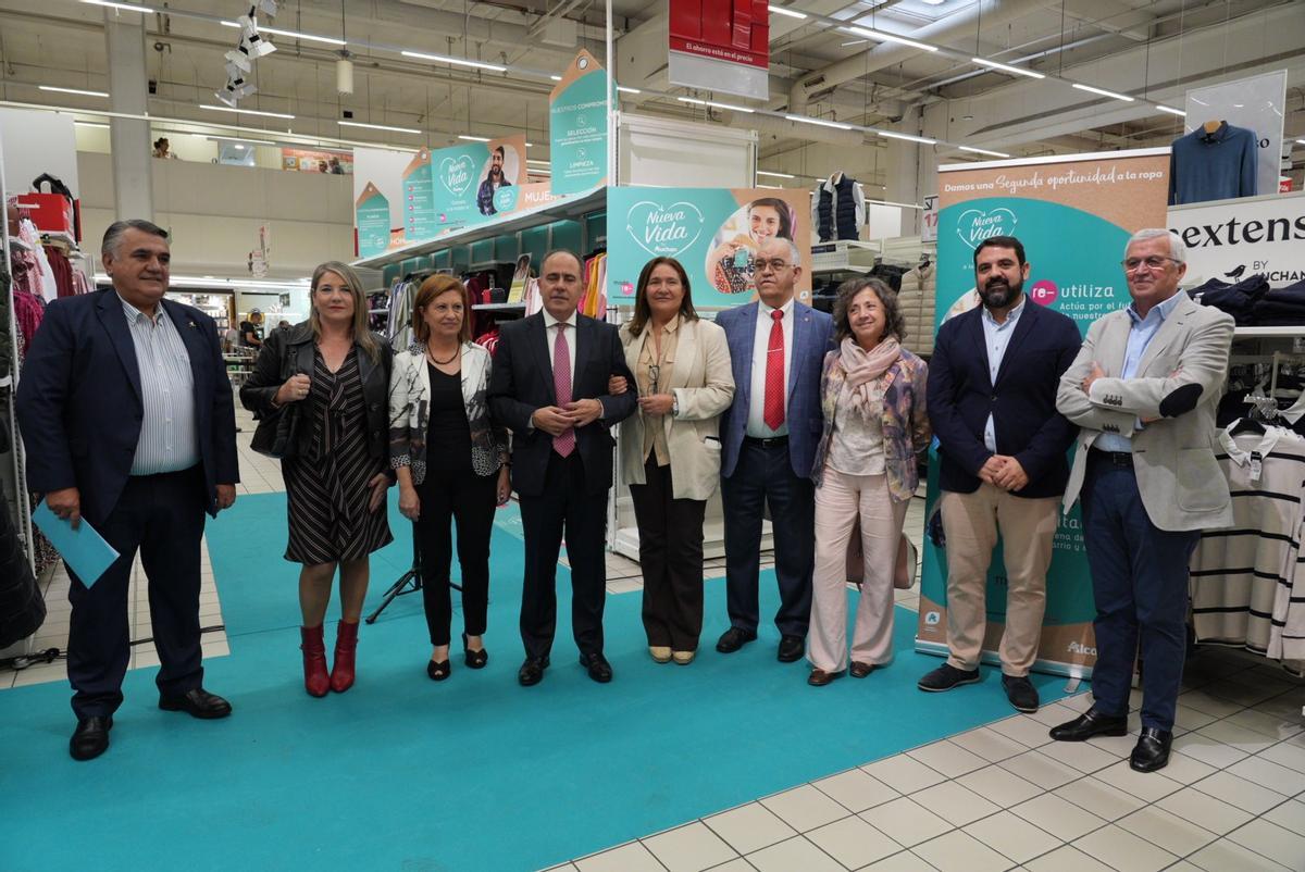 Alcampo y Moda re instalan su primer corner de ropa de segunda mano de Galicia Faro de Vigo