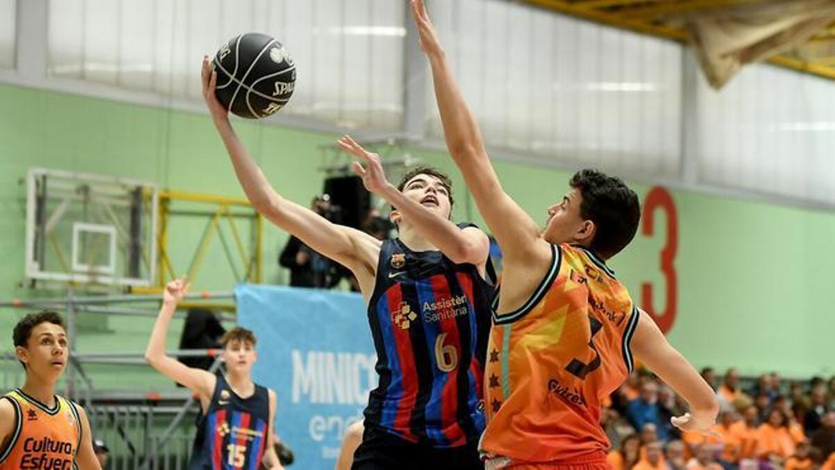 El Barça superó al Valencia y jugará este domingo la final de la Minicopa Endesa.