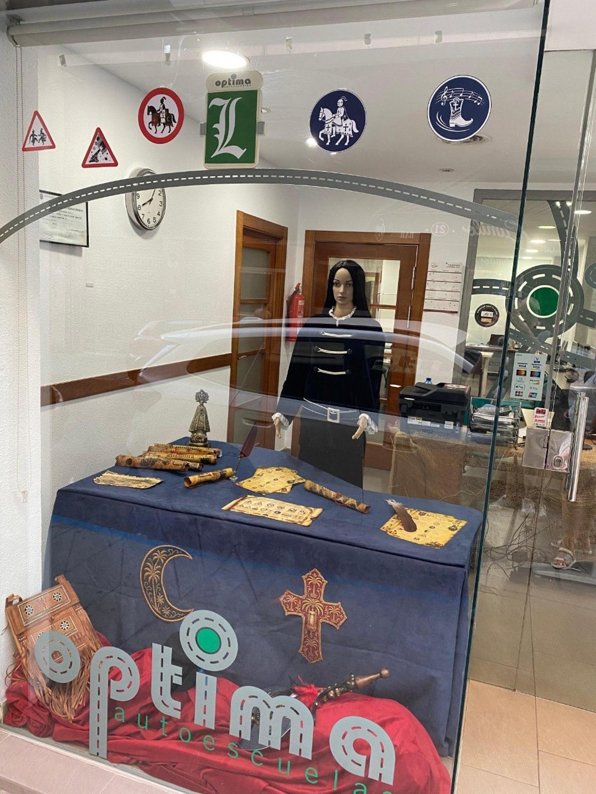 Grandes premios para los ganadores del concurso de escaparates de las Fiestas de Elche