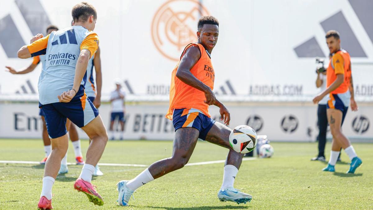 Vinicius, en un entrenamiento de esta semana con el Real Madrid