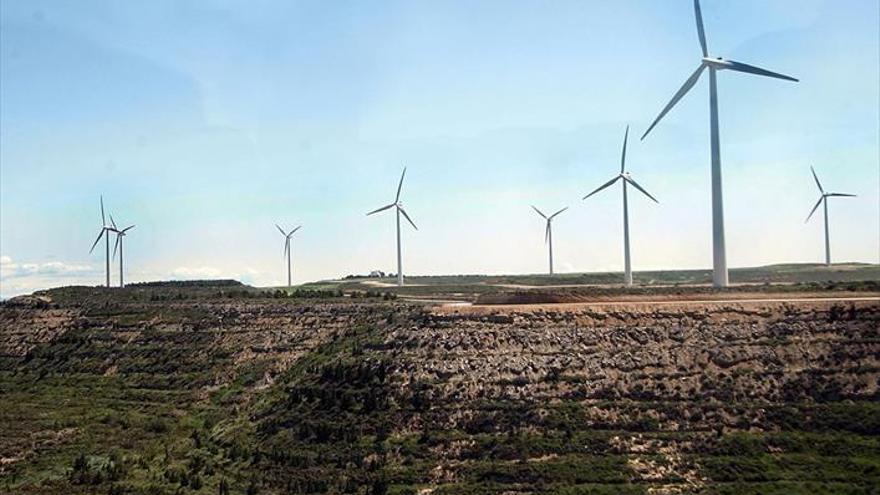 Aragón constata su liderazgo nacional en energía eólica