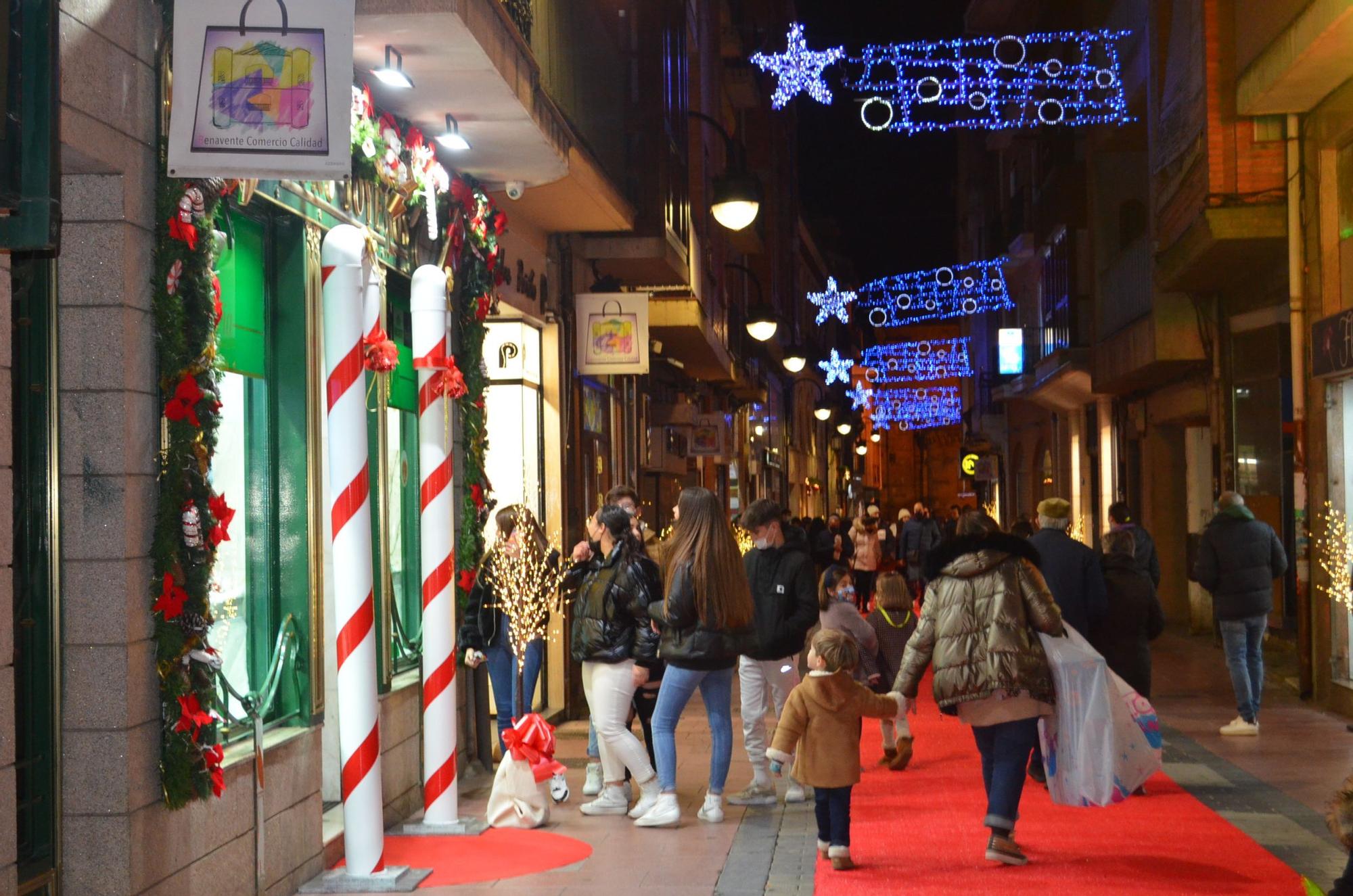 Benavente enciende la Navidad. / E. P.