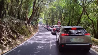 Nuevos atascos en la carretera de Anaga