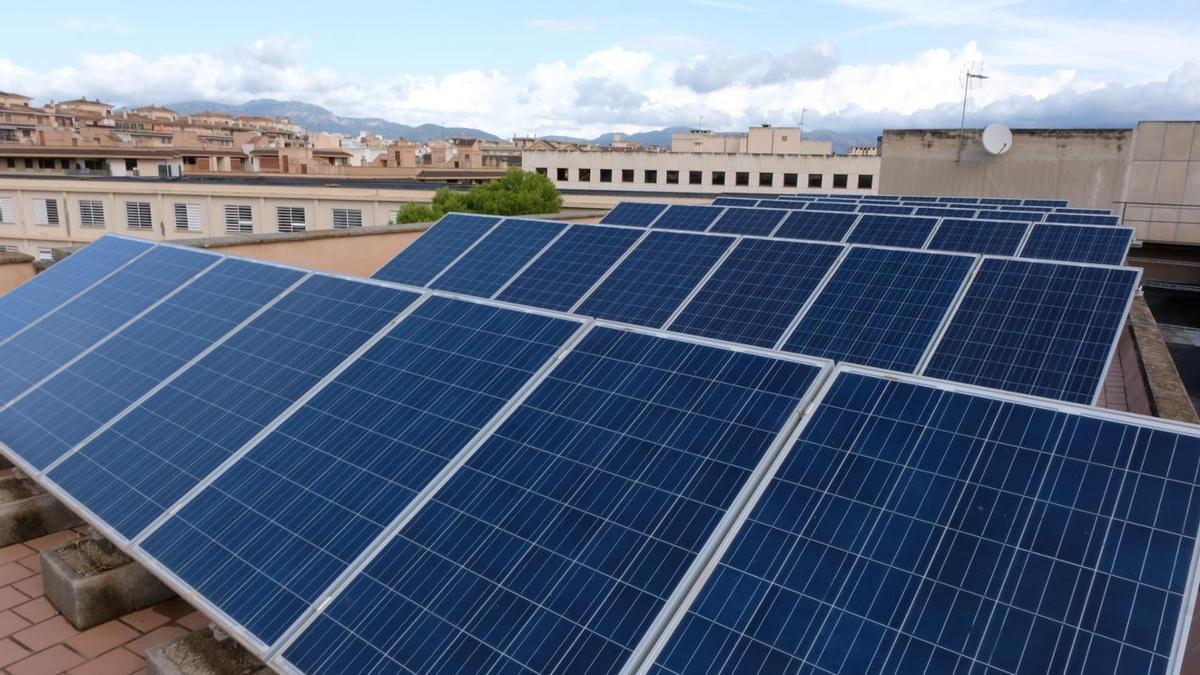 Placas solares para la mejora de generación de energía renovable.