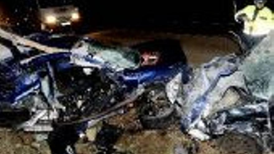 Dos accidentes de tráfico en Soria y Huelva dejan 5 muertos