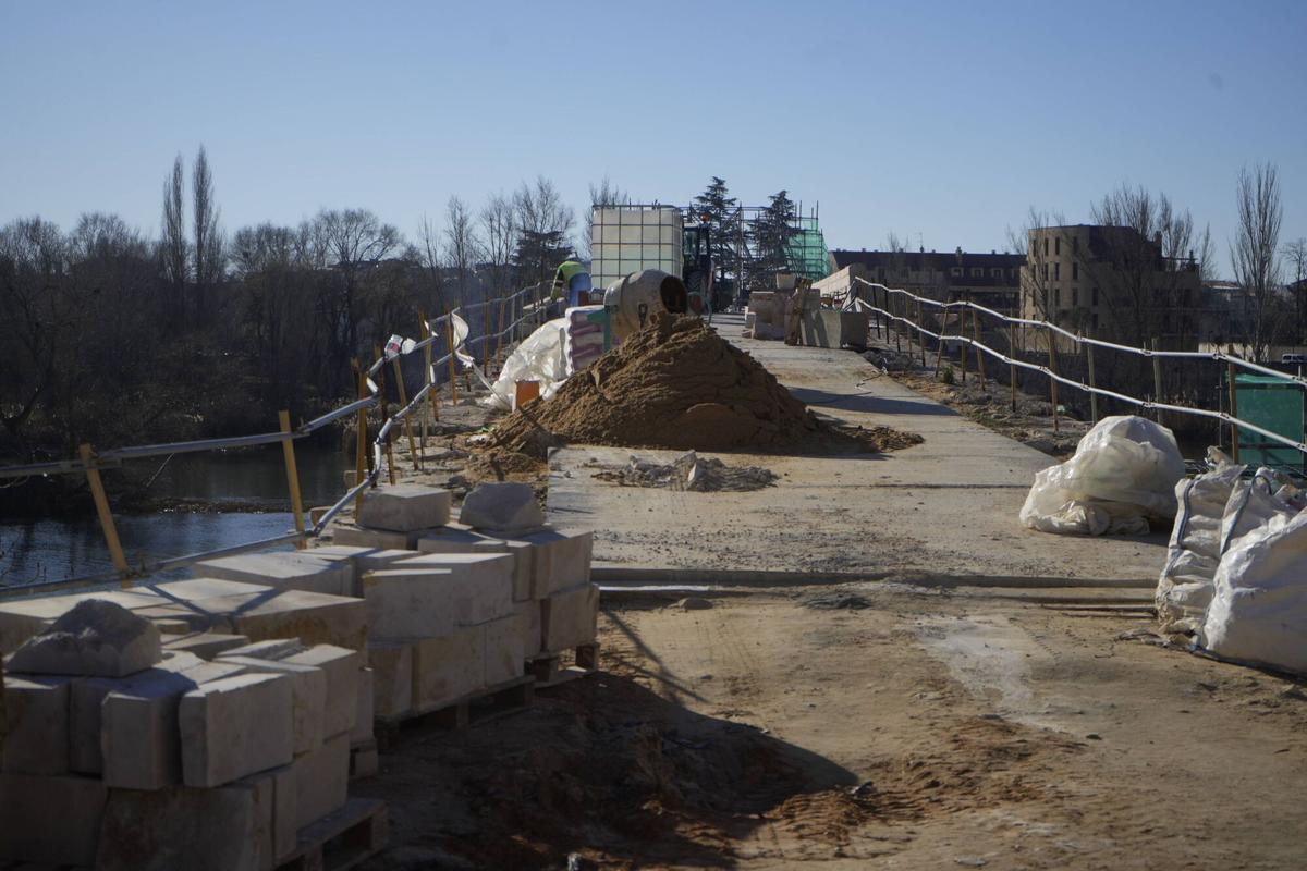 Obras puente de piedra