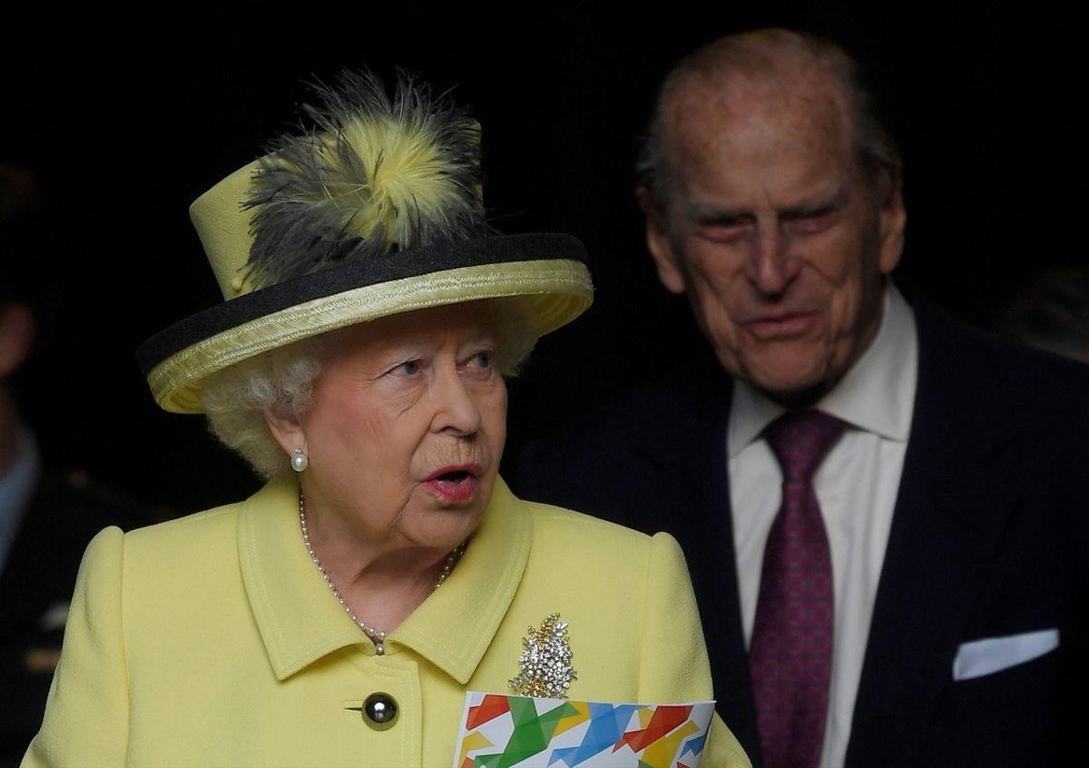 La reina Isabel segunda.