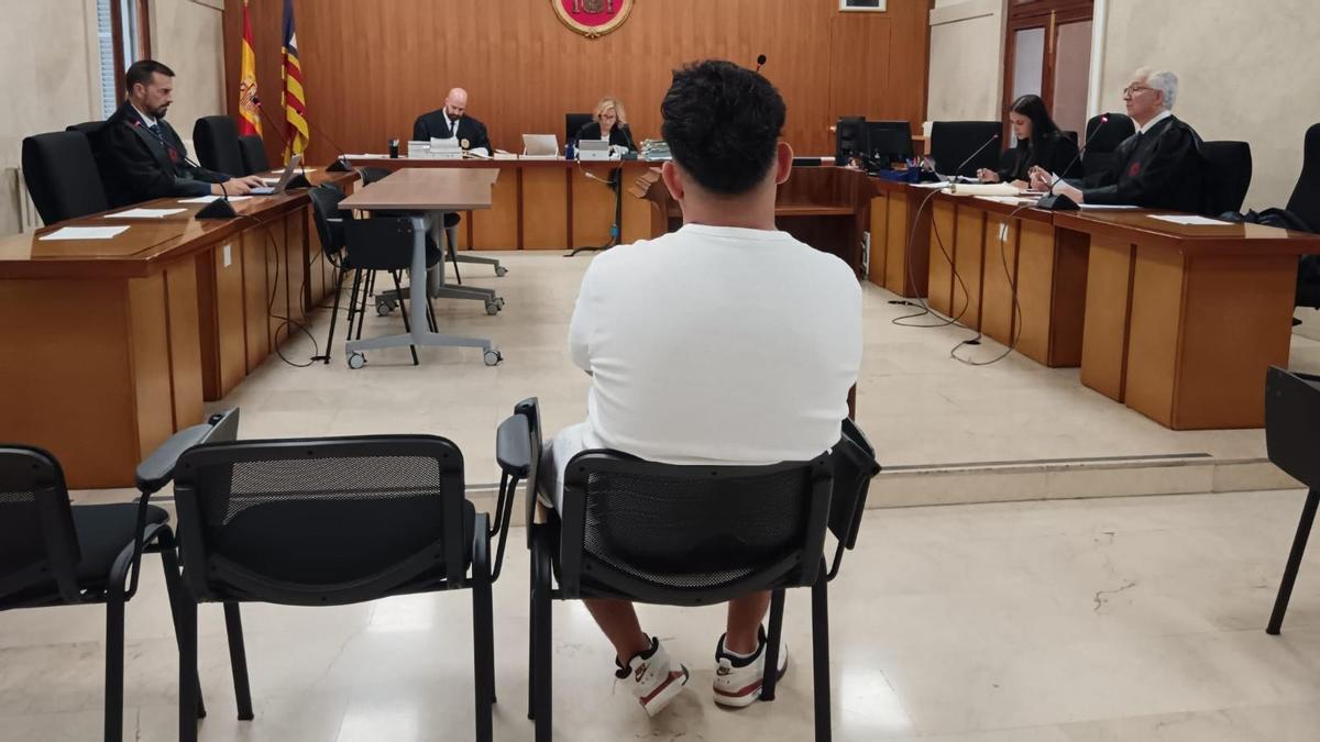 “Tienes suerte de estar en España, si estuviéramos en Marruecos ya te hubiera matado”