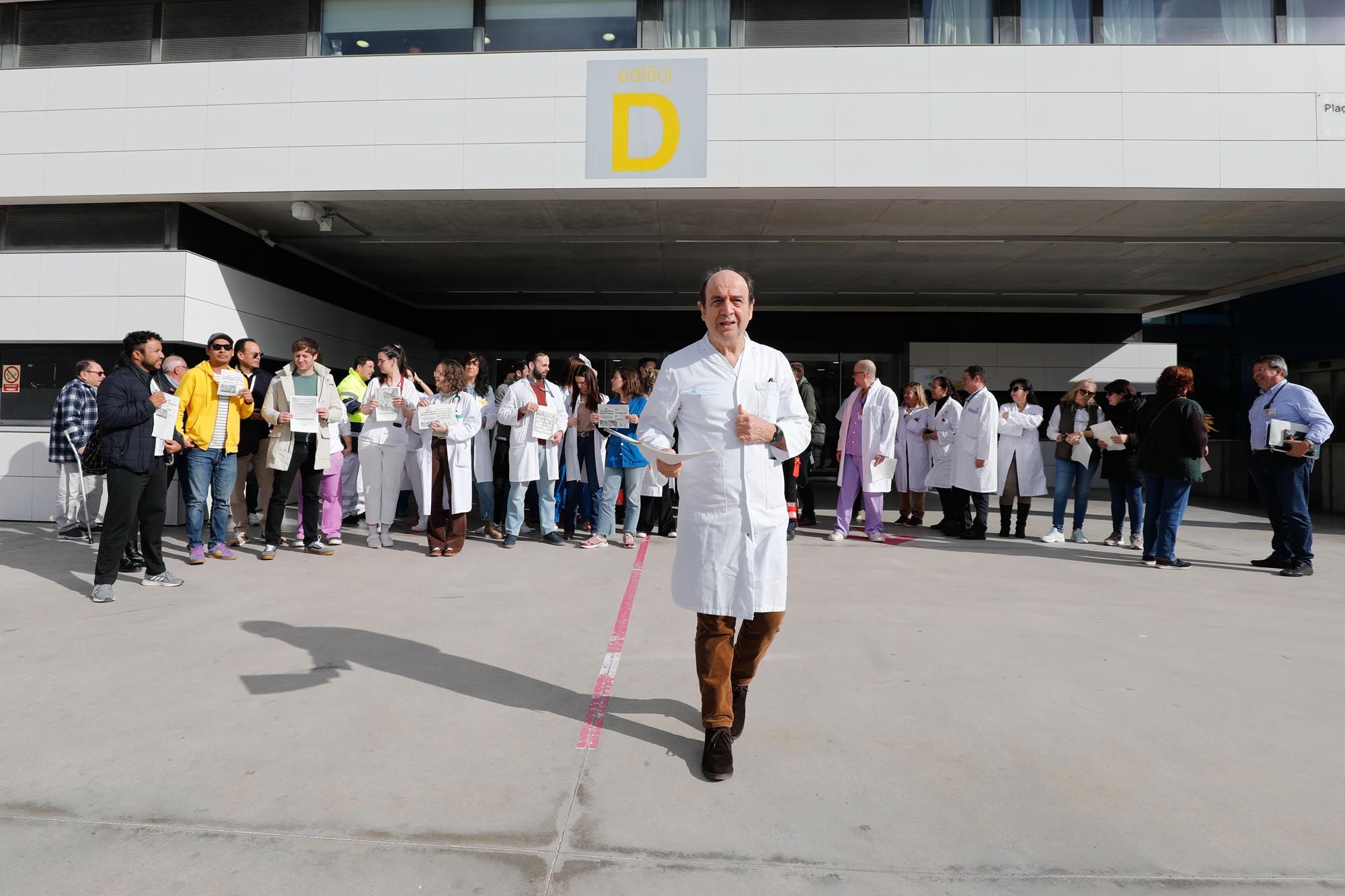 Todas las imágenes de la concentración de médicos en Ibiza