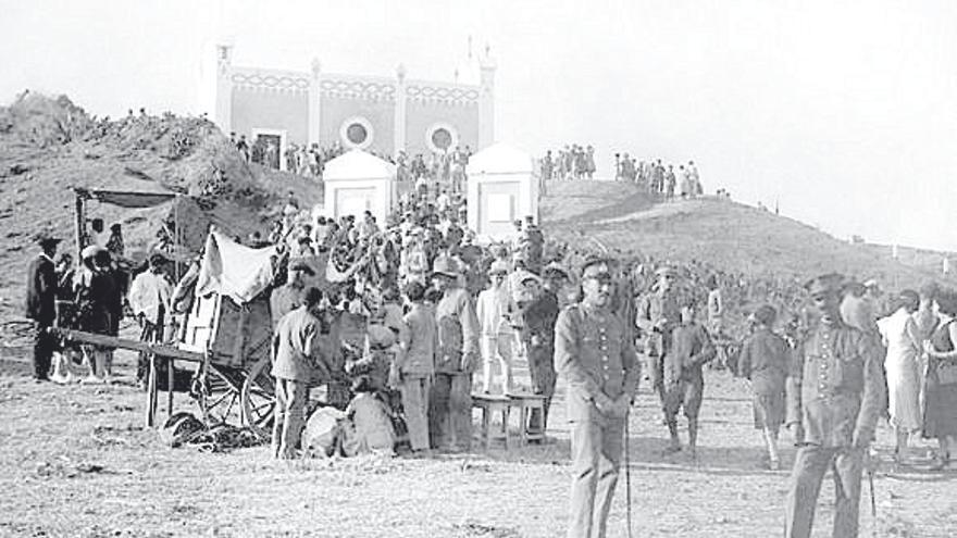 Procesión en honor a los mártires a mediados del siglo pasado