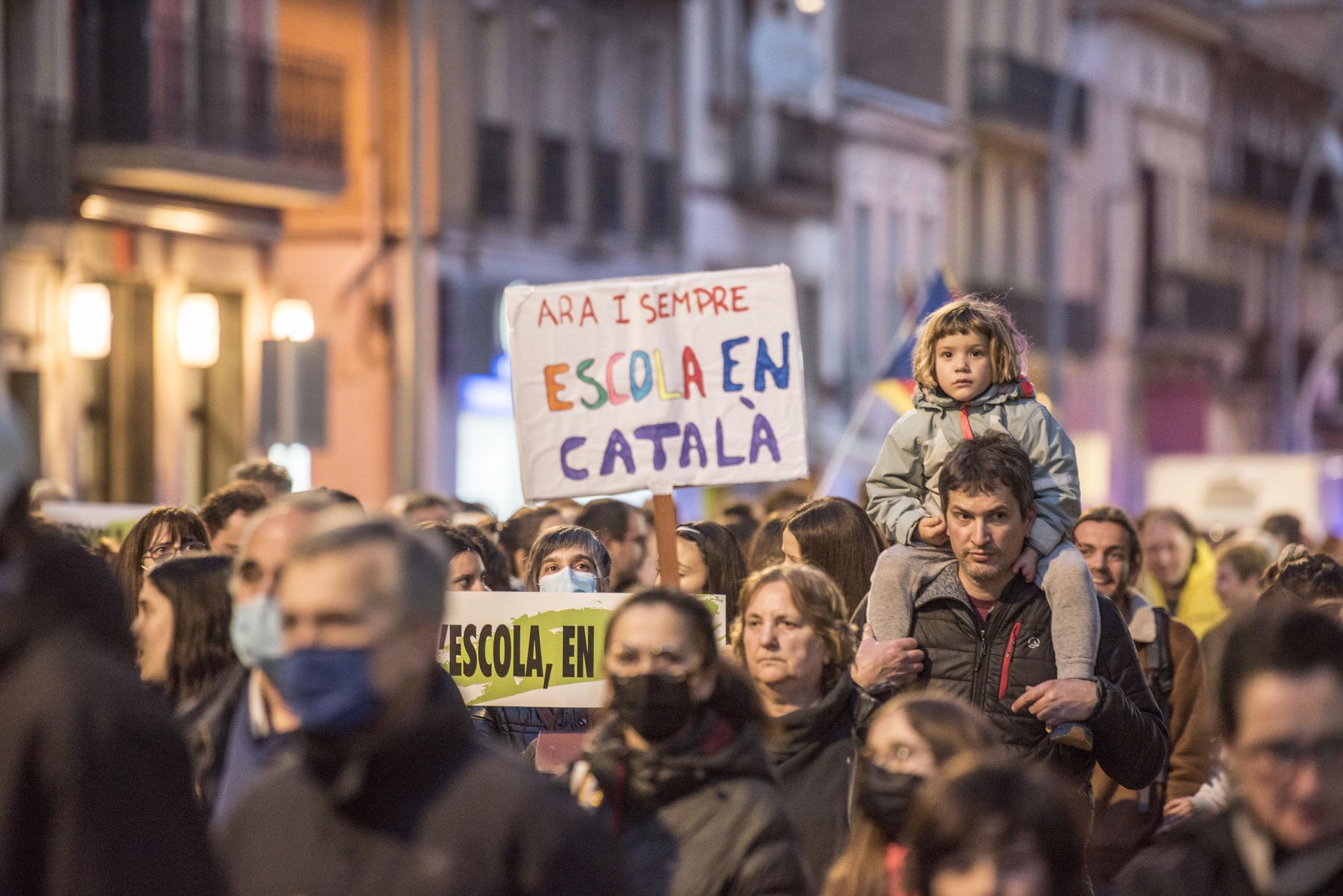 Manifestació a Manresa en defensa de l'escola en català