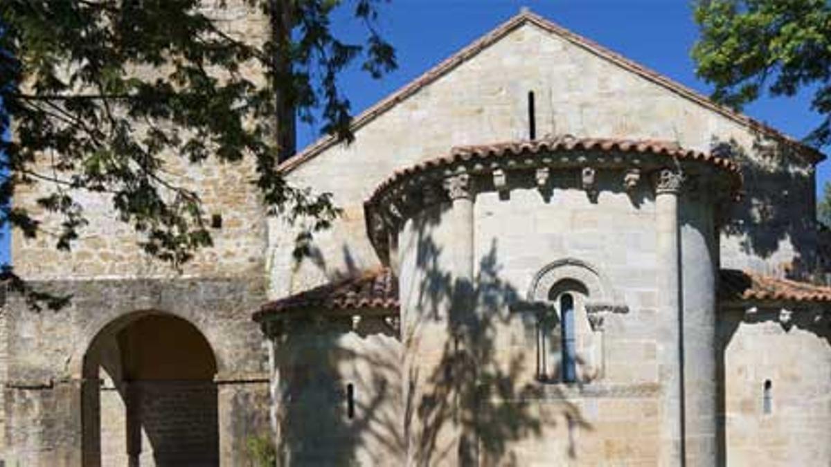 El Monasterio de San Pedro de Villanueva de Cangas de Onís, octavo Parador Museo de la Historia