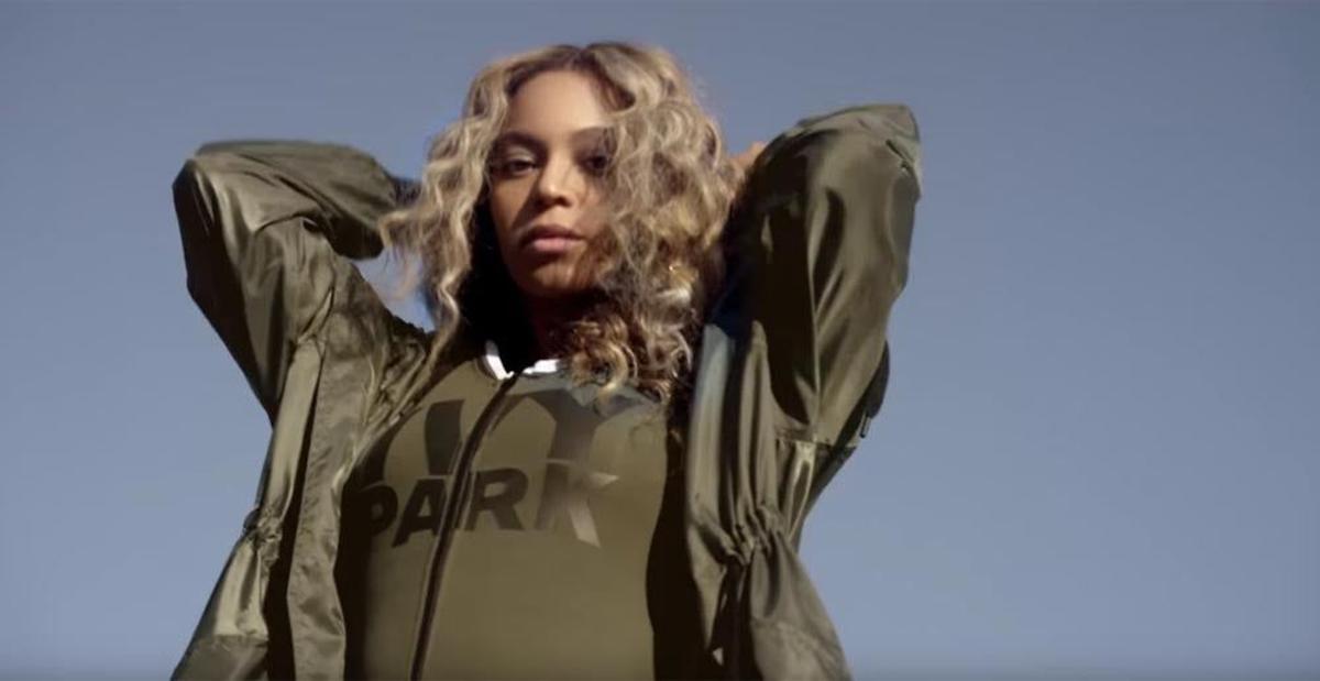 Beyoncé no puede ocultar su embarazo en el vídeo de lo nuevo de 'Ivy Park'