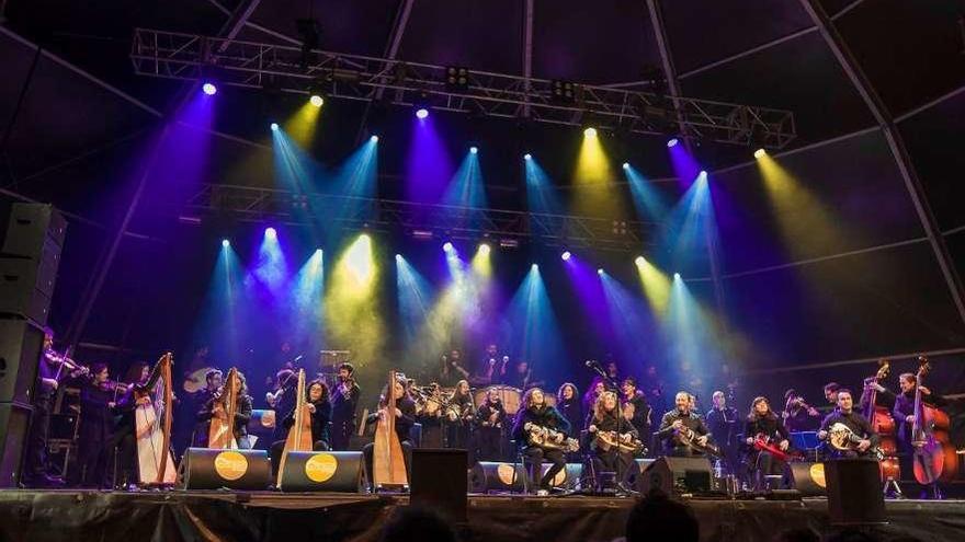 Unha actuación da Orquestra Sondeseu, que hoxe estará no Auditorio de Cangas. // K.C.