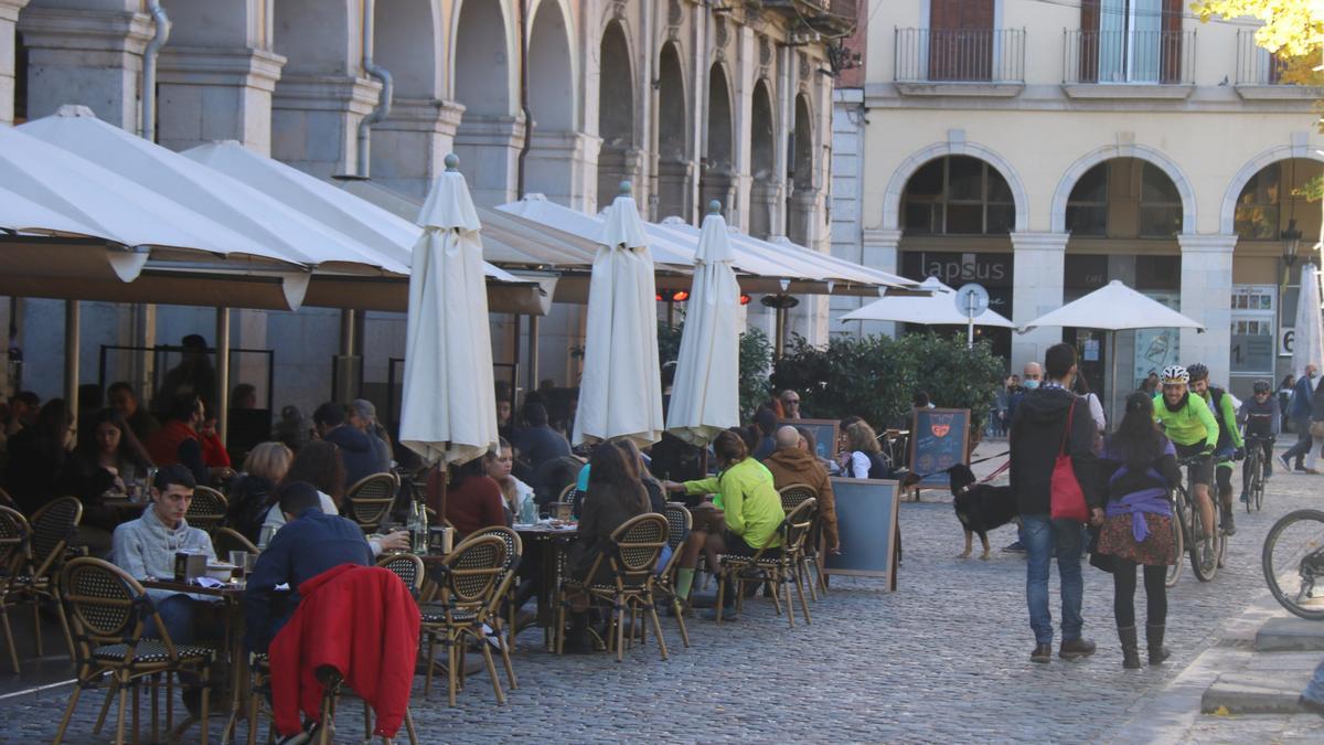 Una terrassa de la Plaça independència de Girona