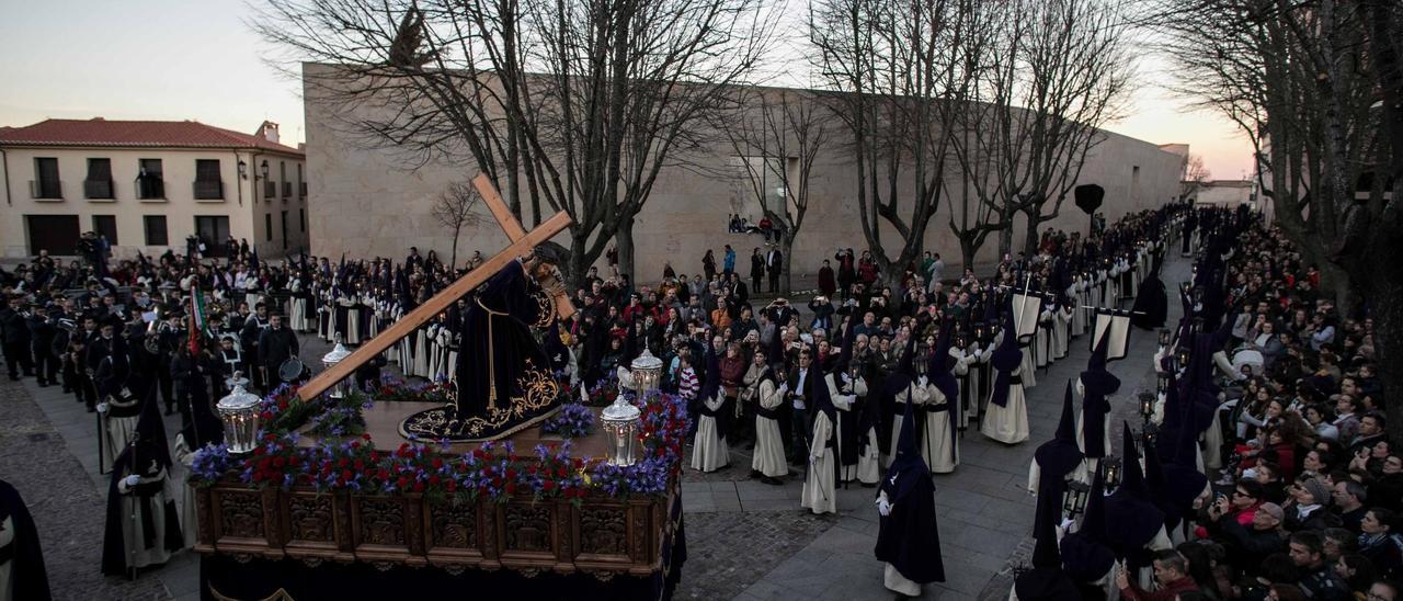 Procesión del Vía Crucis - Semana Santa Zamora.