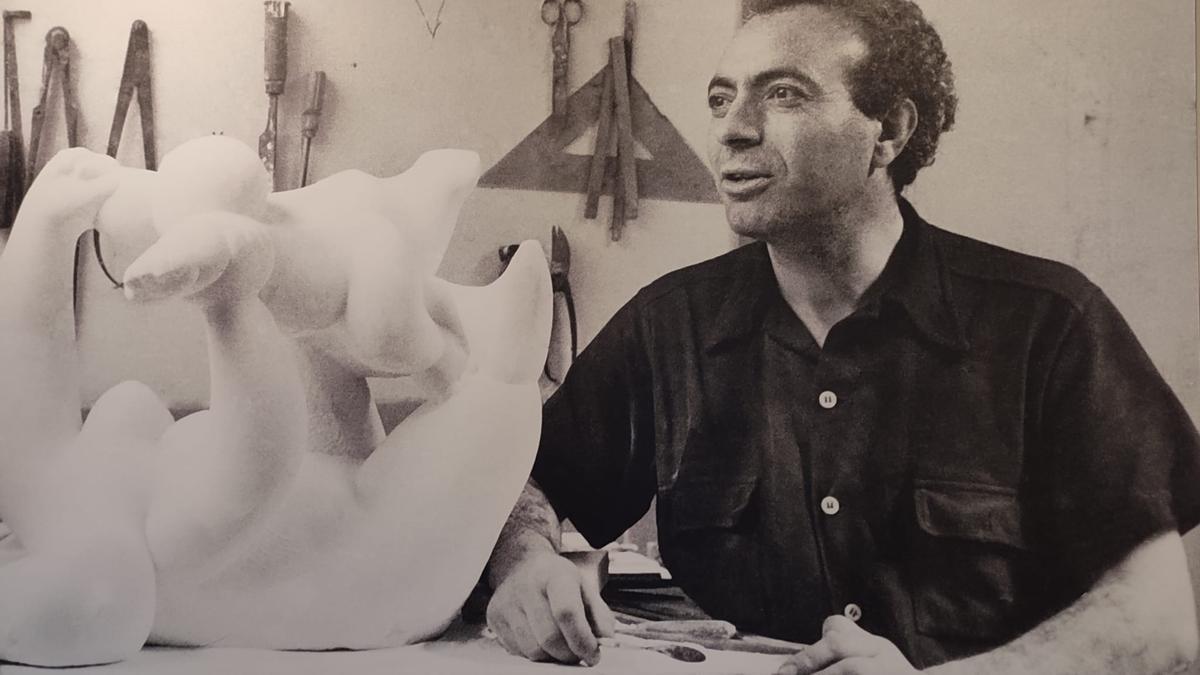 El escultor Baltasar Lobo.