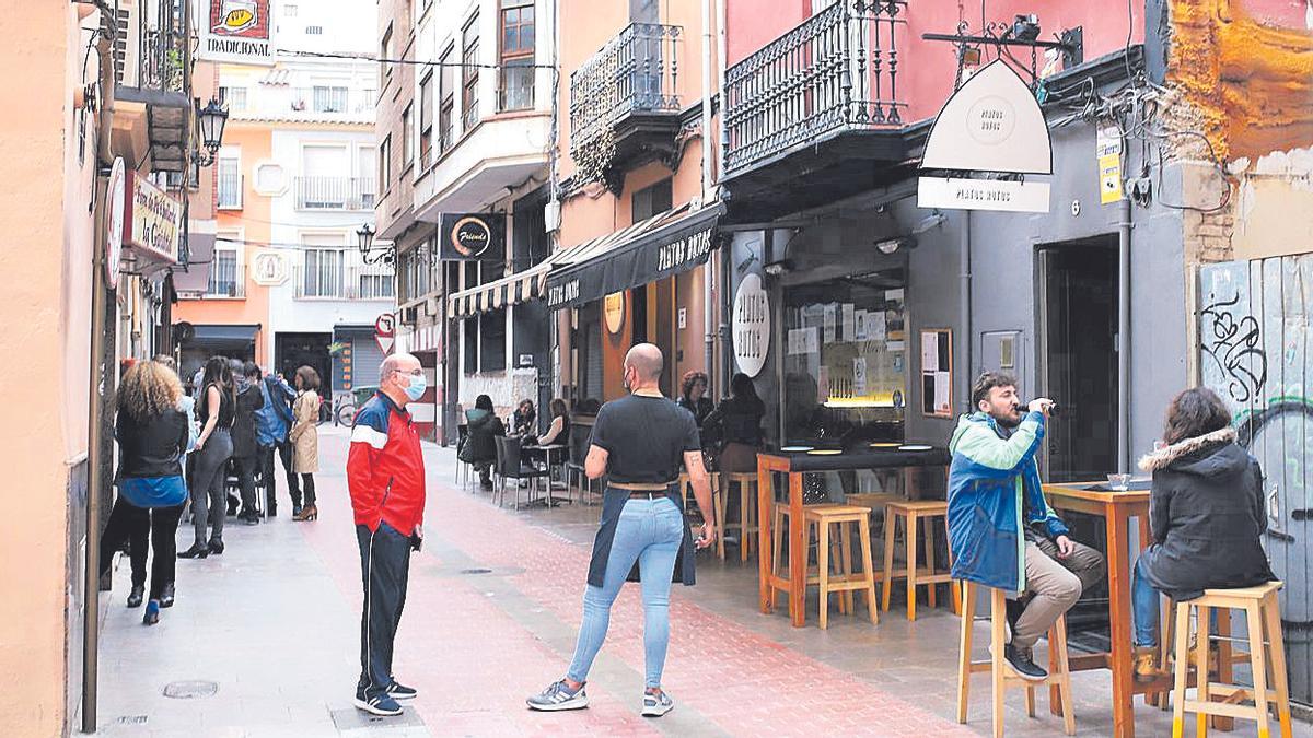 Los establecimientos de la calle Morería han solicitado ser zona gastronómica.
