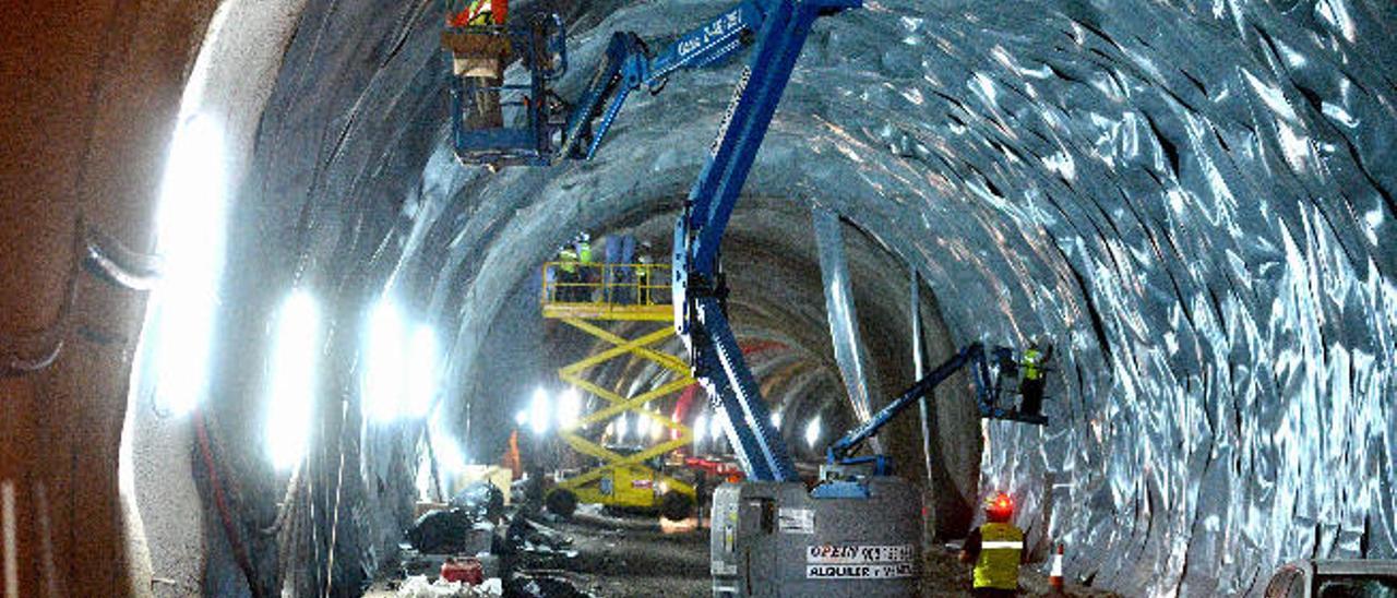 El Gobierno proyecta abrir el primer tramo de La Aldea antes de El Charco