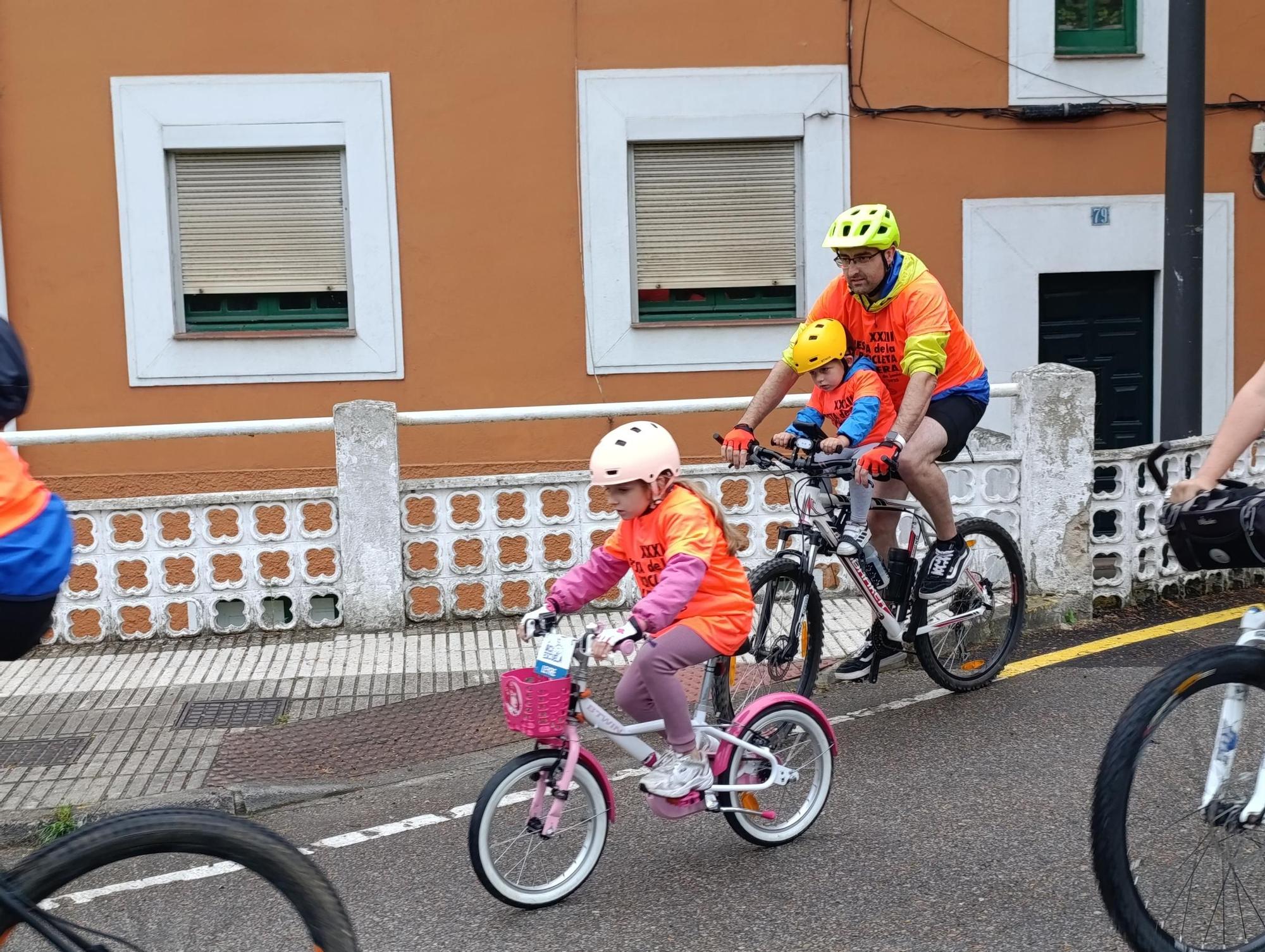 La Fiesta de la Bicicleta triunfa en Llanera