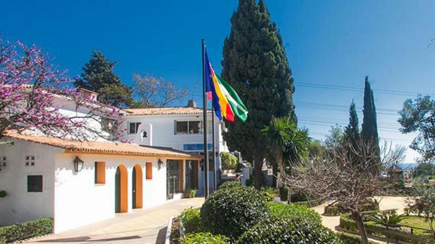 El Ayuntamiento de Marbella recupera 13 parcelas públicas en situación irregular