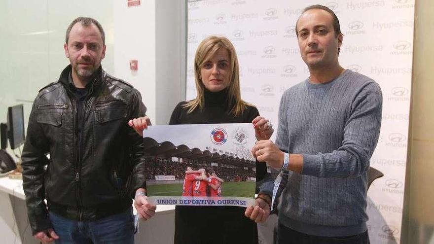 Modesto García, Eva André y Alberto del Río, ayer en las instalaciones de Hyupersa. // Iñaki Osorio