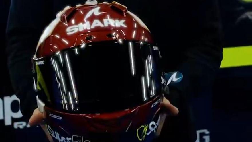 Raúl Fernández presenta su espectacular casco para el British GP