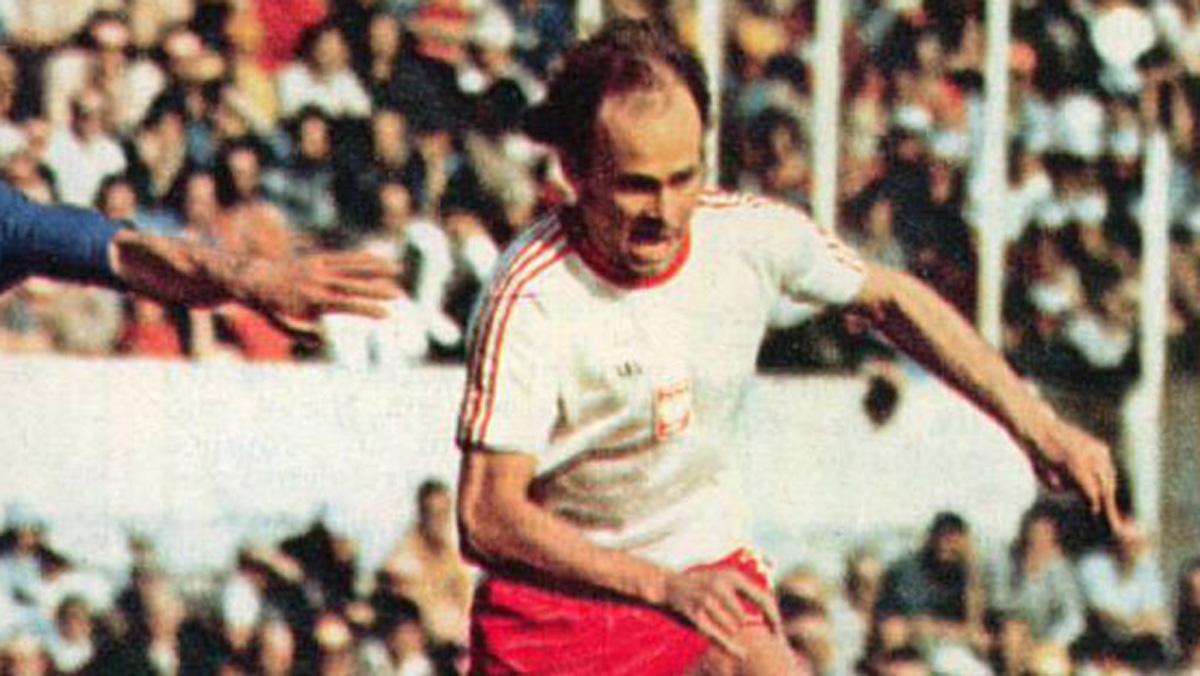 Lato, en un partido con Polonia.