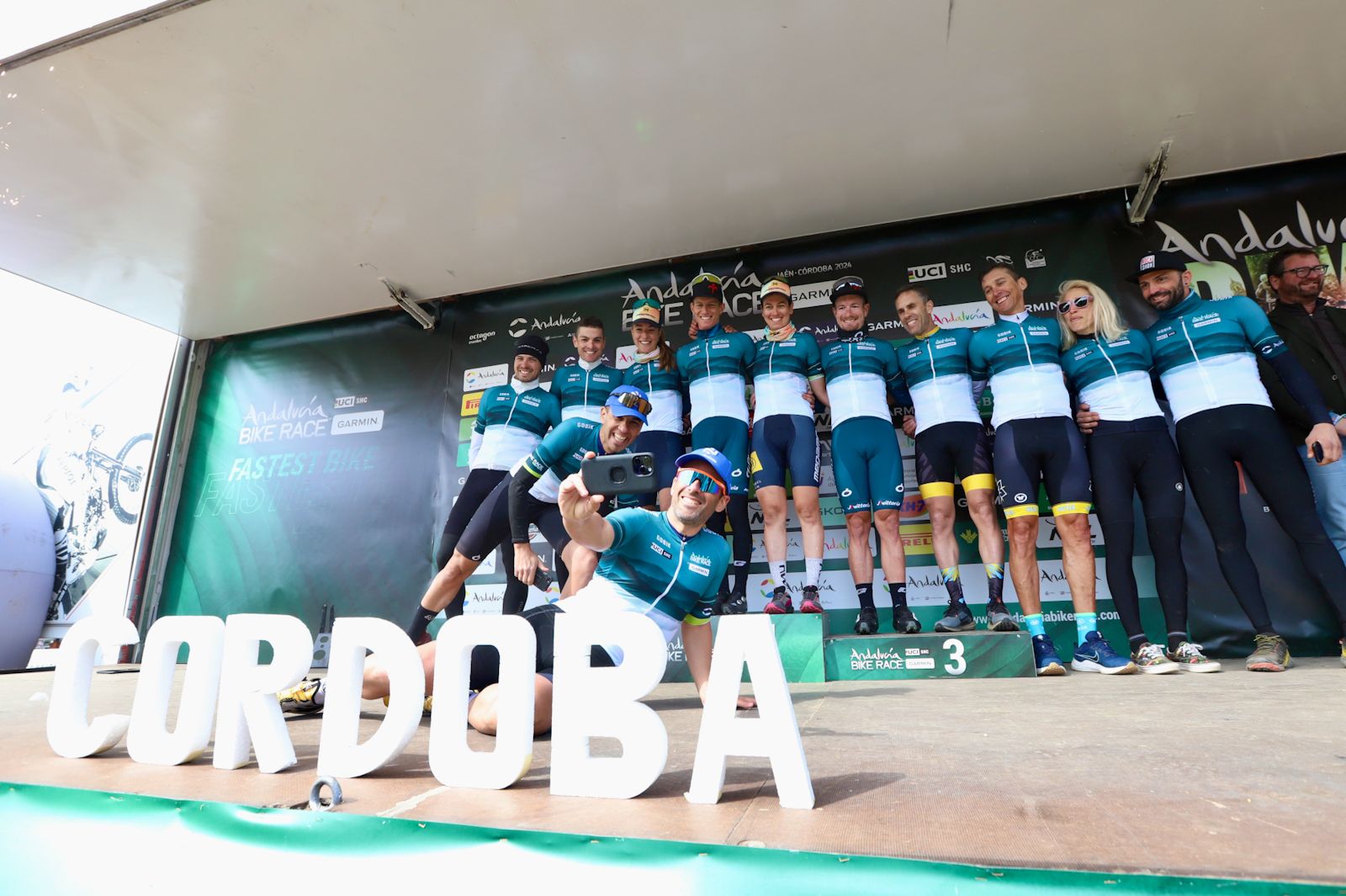 La Andalucía Bike Race y su última etapa en Córdoba, en imágenes