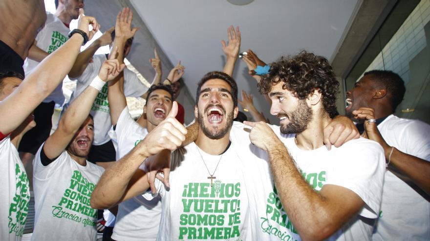 El Córdoba CF, fiel a su tradición: los ascensos se logran fuera
