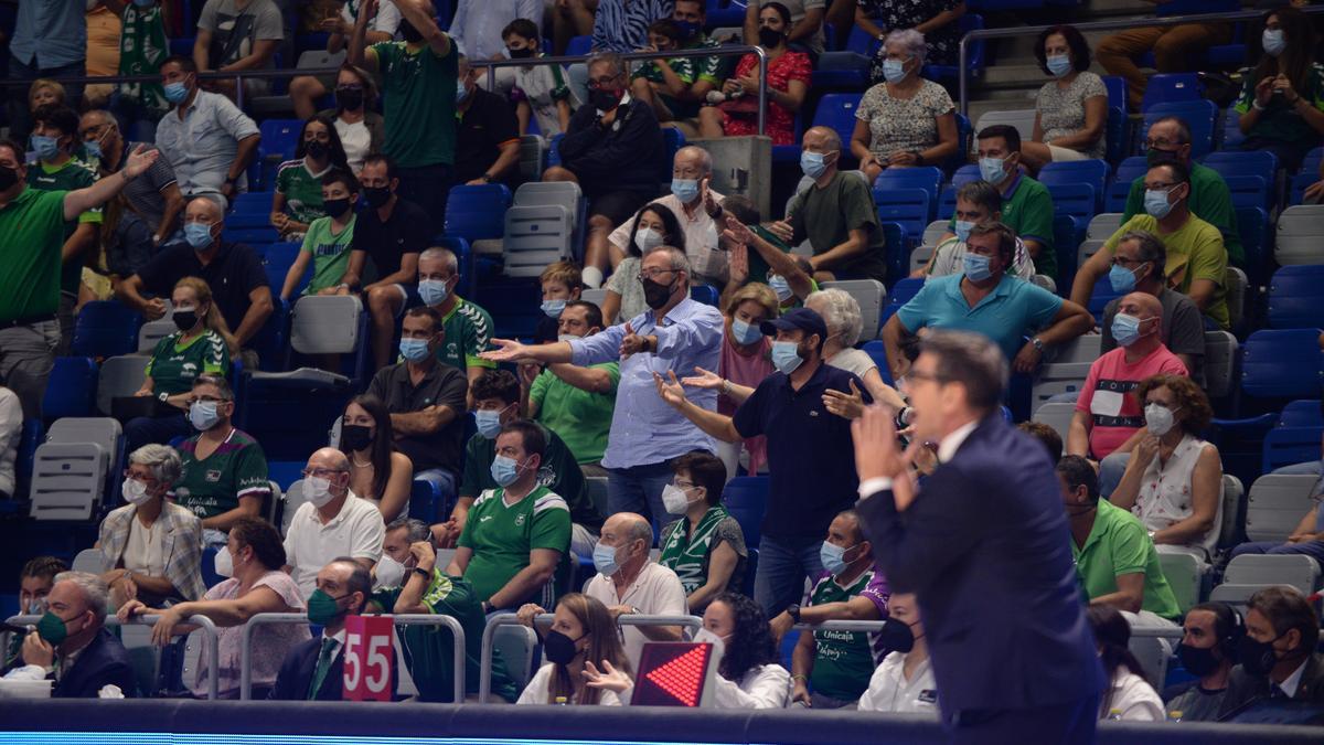 Fotis Katsikaris durante el partido.