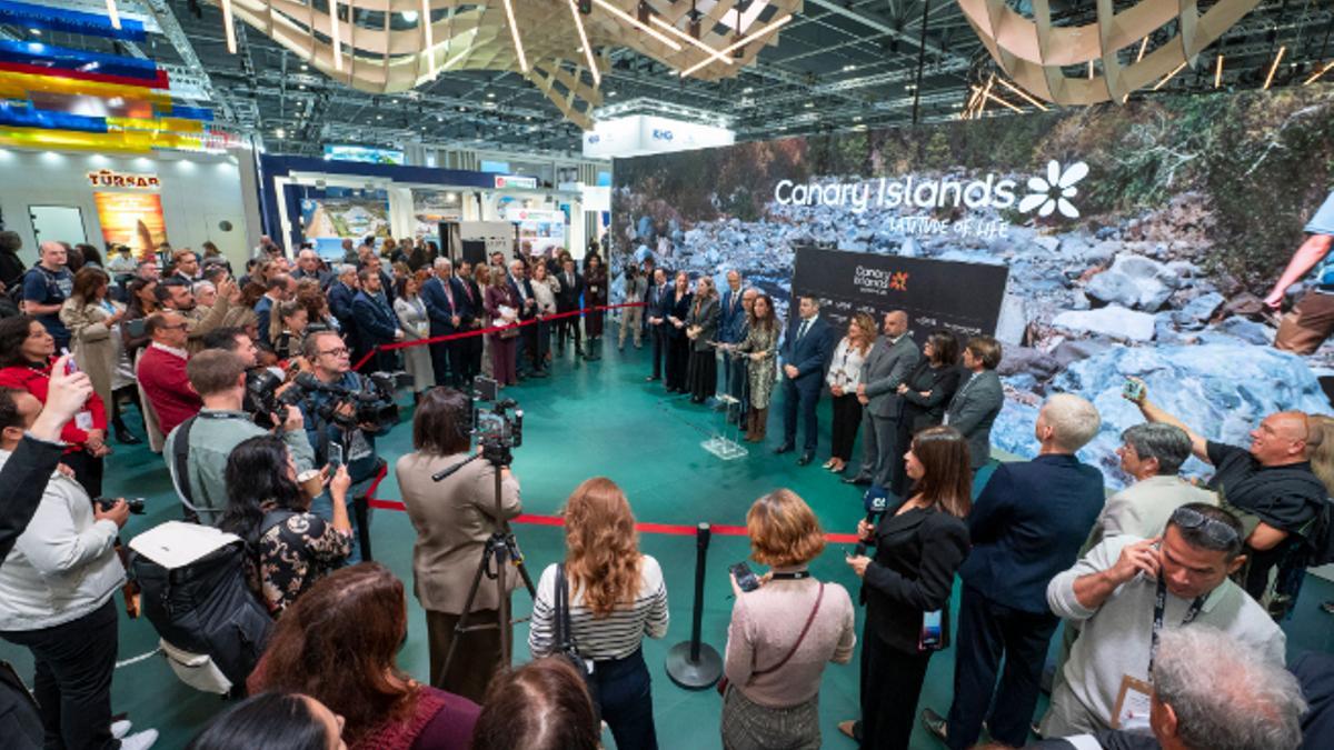 Inauguración, ayer, del ‘stand’ de Canarias en la World Travel Market.