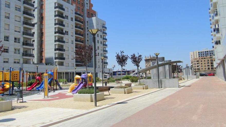 Plaza de Guillem Agulló, frente a la Cementera de Burjassot.