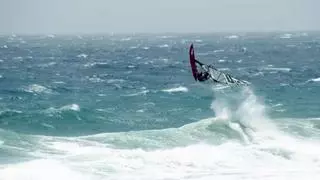 Llega la fiesta del windsurf a Pozo Izquierdo