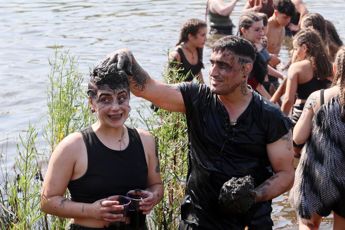 La batalla librada hoy en las Torres de Oeste (Catoira) con motivo del día grande de la Romería Vikinga 2025. La batalla librada hoy en las Torres de Oeste (Catoira) con motivo del día grande de la Romería Vikinga 2025.