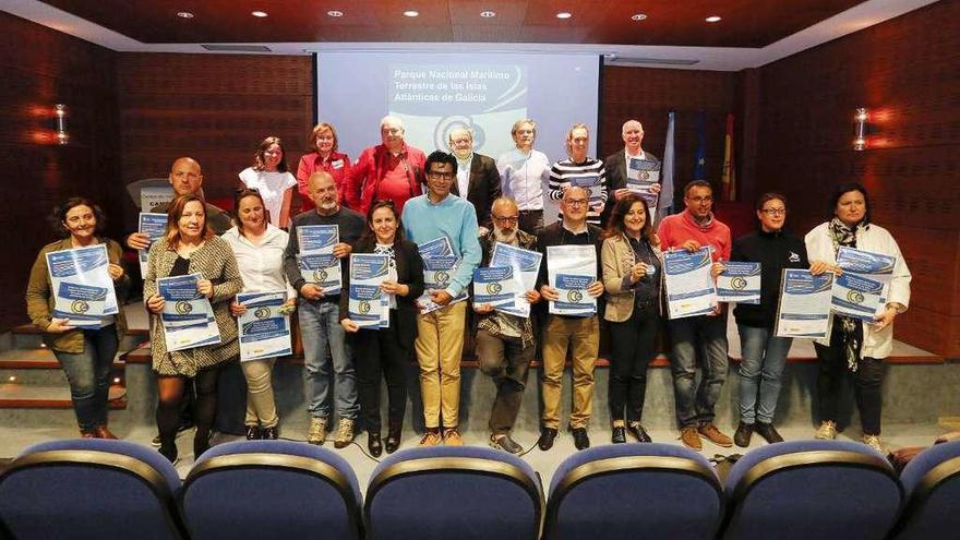 El acto de entrega de los certificados, ayer en Santiago. // CMA