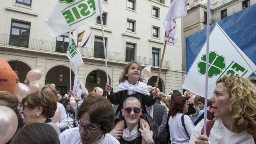 Los docentes prevén despidos si se quitan aulas concertadas de Bachillerato