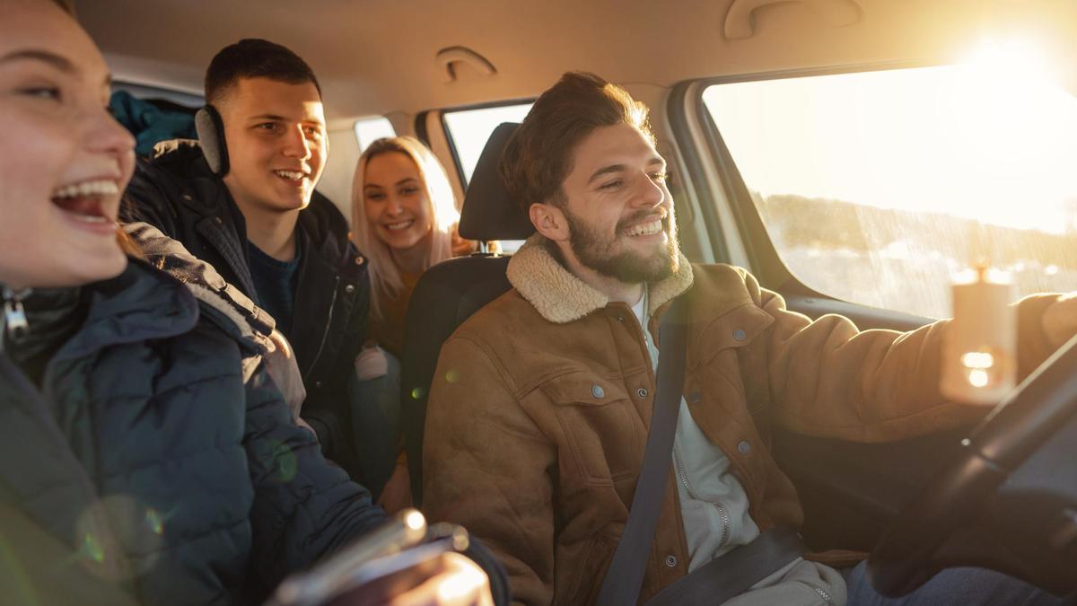 Los milenias apuestan por el coche para viajar